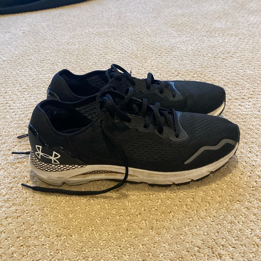 Under Armour shoes size 9.5